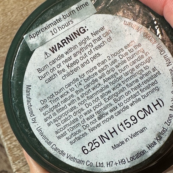 Elegant Green Tree Accents candle - Picture 12 of 13